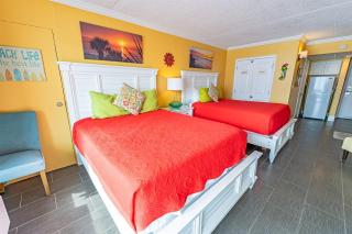 Direct Ocean Front - Beautifully Decorated Studio! - 8