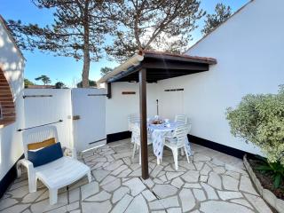 Maisonnette rénovée 1 chambre, 4 personnes - Piscine chauffée, Tennis, Animaux admis - FR-1-231-343 - 0