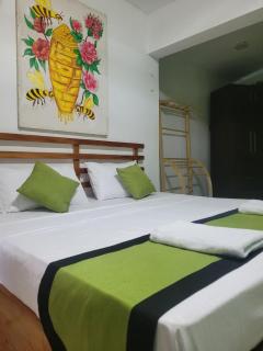 Beehive mountain resident - 1