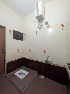 Sri Abirami Homestays - 9