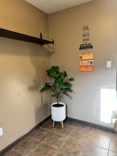 Peaceful House with Backyard - 6