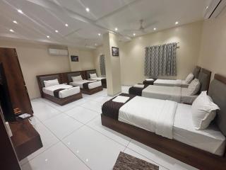 The Skyland Hotel And Restaurant - 8