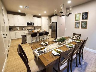 Oasis on the Rocks - Vacation Home - 6