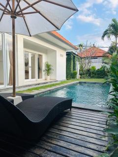 Villa 3BR in Canggu nearby Berawa Beach - 8