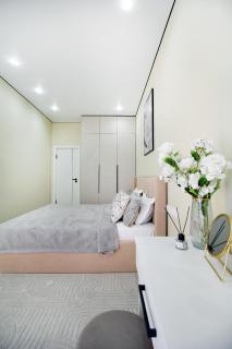 Светлая и стильная квартира в Алматы рядом с метро - 2