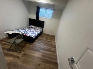 Private room in Basement suite - 6