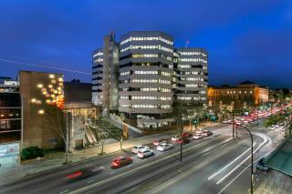 Stylish City Escape! Oaks Horizons - 1