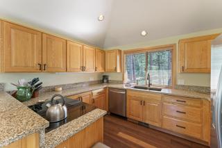 Sunriver Golf Views Hot Tub Escape - Sunriver - 6