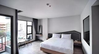 Sleep with me Pattaya - 1