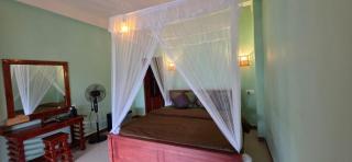 Zen Garden Palace - 1