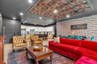 Hyve - Tropical Penthouse - Pool & Gym - 8