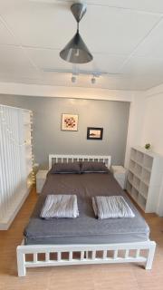 5分钟到海边 市中心 全新房 全新泳池 自助锁 网络电视 阳台 私人洗衣机 可两房联订 长租优惠 - 7