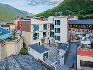 Wild Twilight Mountain Homestay - 0