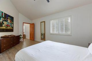 Spacious 4bd Home with Pool and Hot Tub - 4