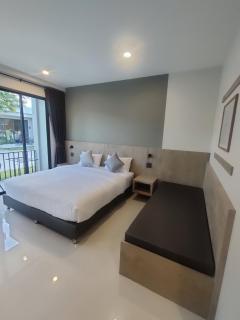 BLU-LIB Hotel - 4