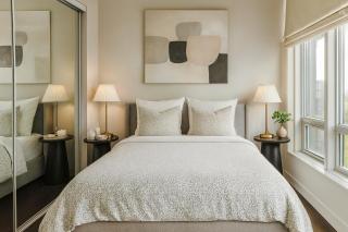 Stunning Renovated 2-Bedroom Suite in the Heart of Downtown - 0