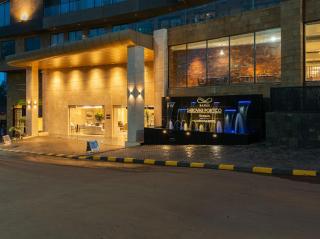 Bamus Sarovar Portico Kampala - 5