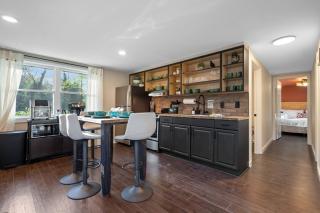 Perfect Luray Escape – Hot Tub & Outdoor Cinema - 2