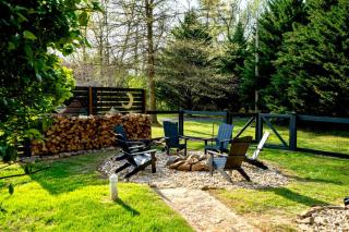 CrescentMoonCabin~SNP~Arcade~Yoga~HotTub~Dogs~ESVE - 7