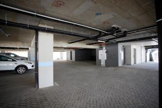 303 Seahorse - Premium 2 Bedroom Apt with Pool & Parking - 2