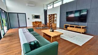 Sarang Jati Mansion - 8