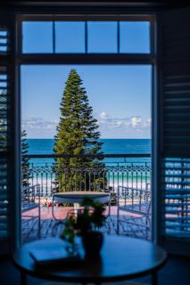 Coogee Bay Hotel - 6