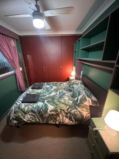 Peaceful Queen Room in Cozy House - KV6 - 0