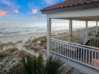1st to the Beach-Sunset Beach-Beachfront-Pet Friendly-Hot Tub - 4