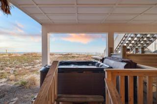 1st to the Beach-Sunset Beach-Beachfront-Pet Friendly-Hot Tub - 2