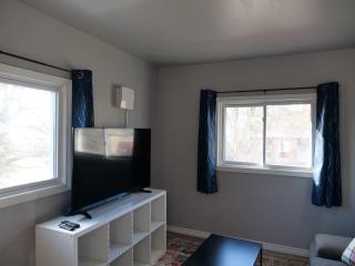 Cozy Loft in Kingston - 1