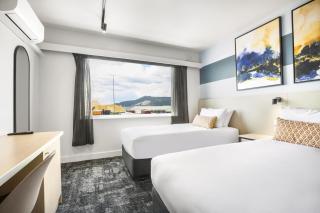 Nightcap at Burnie Townhouse - 8