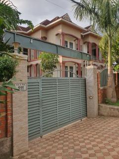 Brooklyn Guest Rooms & Apartments - 9