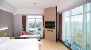 Grand Nest Hotel (Tang Jia Wan Beach) - 9