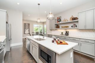 Funk & Soul - Rooftop Patio - Walk to 12 South - 6