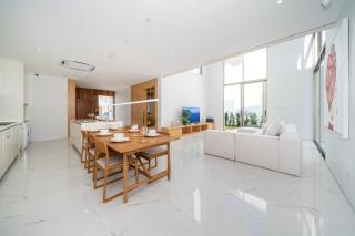 Near Laguna 4 BR morden pool villa V9 - 1