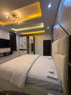 Quantum Havens -New York - 2