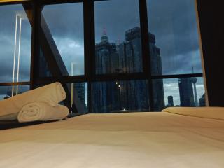 Scarletz Suites Klcc Twin Tower by Majestic - 8