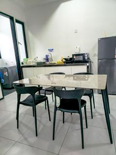 Spacious Luxury Home 3BR 2BA 14pax - 8