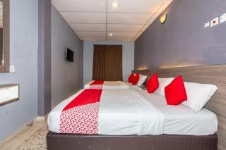 OYO 91258 Qish Hotel Banda Kaba - 3