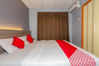 OYO 91258 Qish Hotel Banda Kaba - Malacca - 5