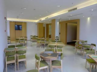 GreenTree Inn Shanghai Caohejing Development Zone Songjiang Park Jiuxin Road Business Hotel - 3