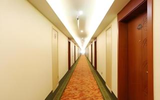GreenTree Inn Jiangsu Wuxi Huishan High-Speed Rail Qianzhou Chongwen Road Business Hotel - 6