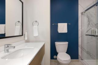 Spark By Hilton Montreal Midtown - 3