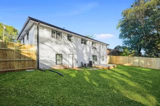 Elegant Atlanta Home with Cozy Relaxation Space - 5