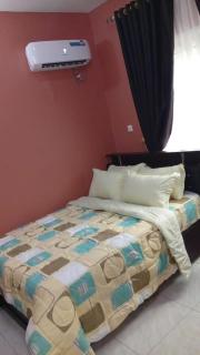 Goshen Arena Luxury Family and Business Apartment - 9