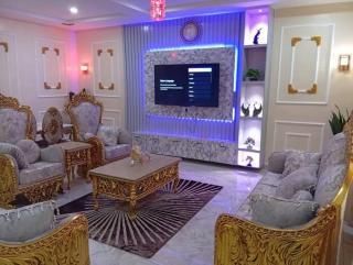 Goshen Arena Luxury Family and Business Apartment - 2