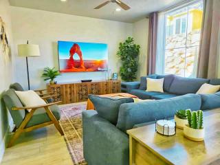 Oasis on the Rocks - Vacation Home - 9