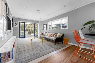 Bespoke Stays - Sunlit Home in Devonport - 7