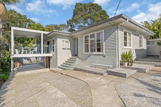 Bespoke Stays - Sunlit Home in Devonport - 9