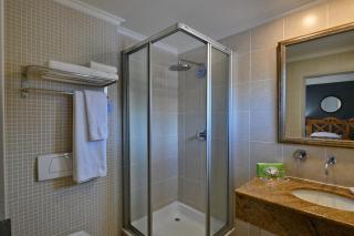 Courtyard Hotel Rosebank - 3